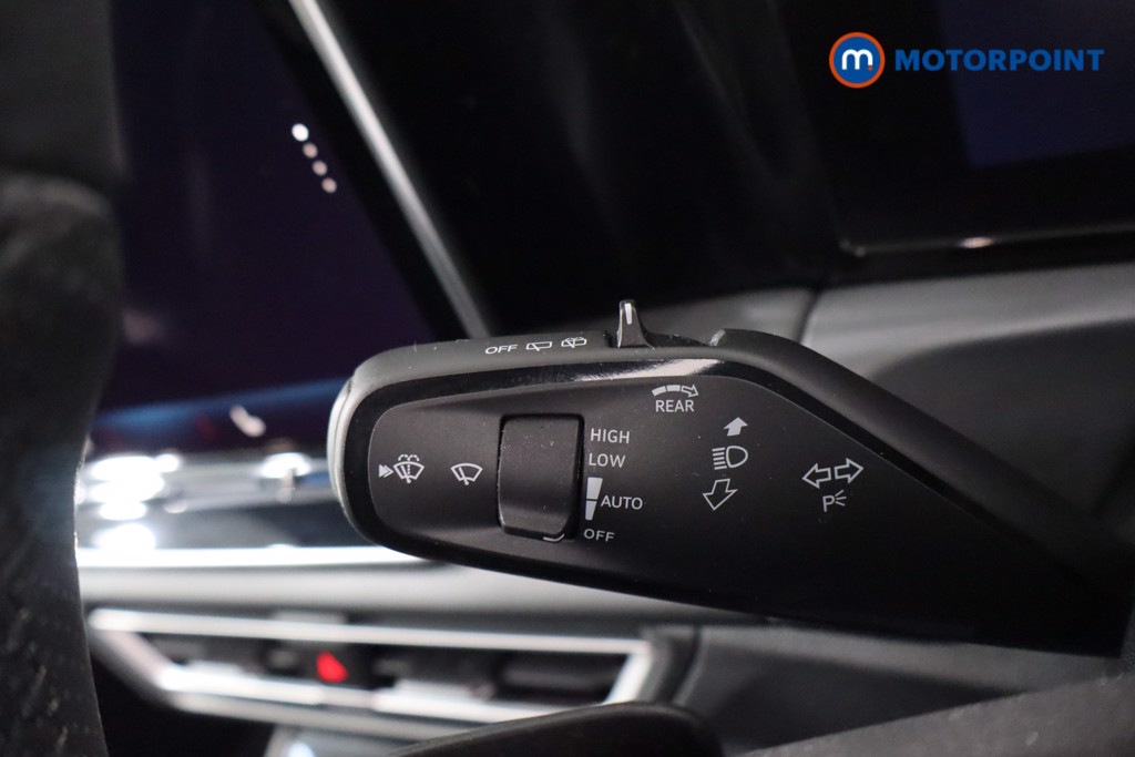 Volkswagen Tiguan R-Line Automatic Petrol SUV - Stock Number (1586911) - 16th supplementary image