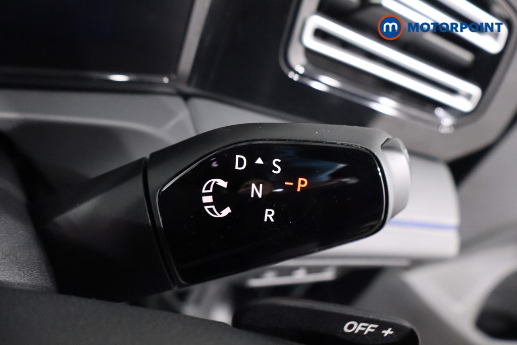 Volkswagen Tiguan R-Line Automatic Petrol SUV - Stock Number (1586912) - 22nd supplementary image