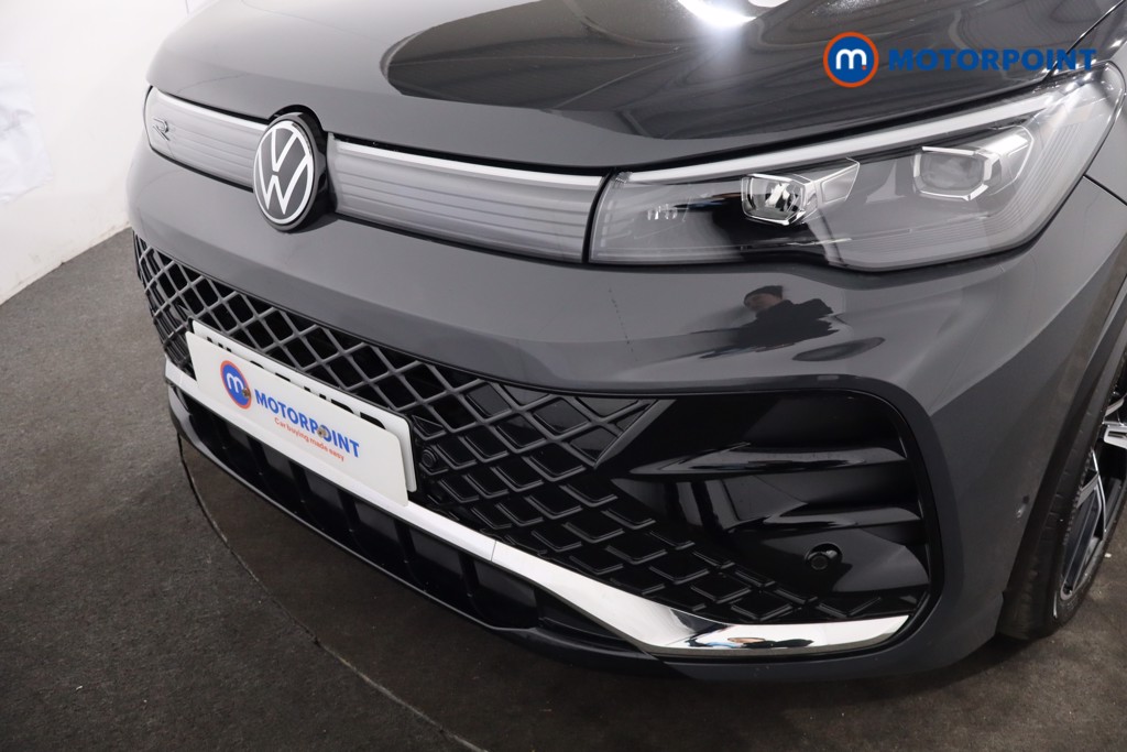 Volkswagen Tiguan R-Line Automatic Petrol SUV - Stock Number (1586912) - 33rd supplementary image