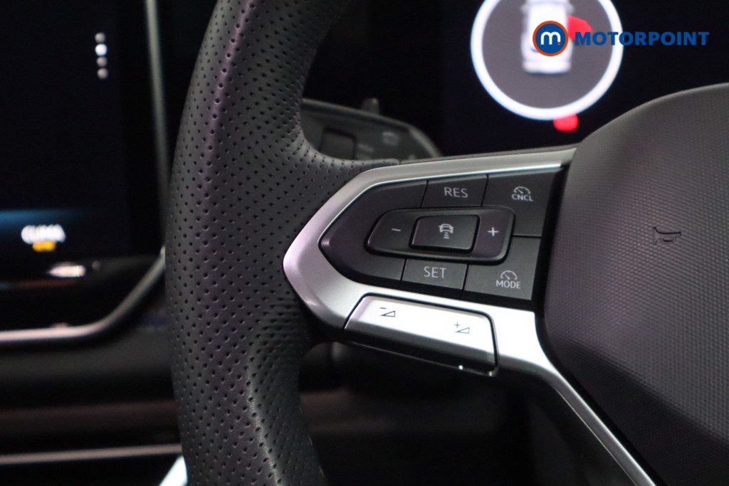 Volkswagen Tiguan R-Line Automatic Petrol SUV - Stock Number (1586913) - 7th supplementary image