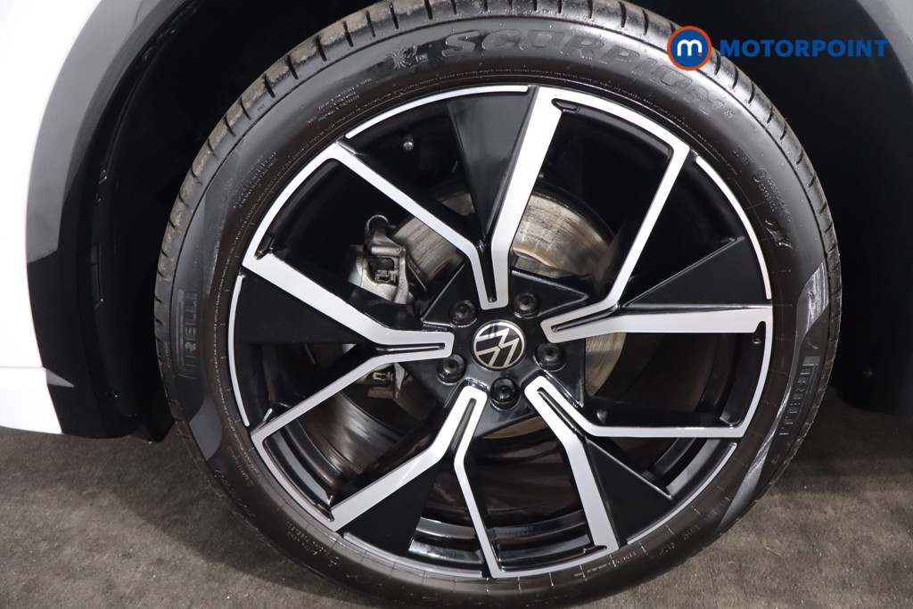 Volkswagen Tiguan R-Line Automatic Petrol SUV - Stock Number (1586913) - 11th supplementary image