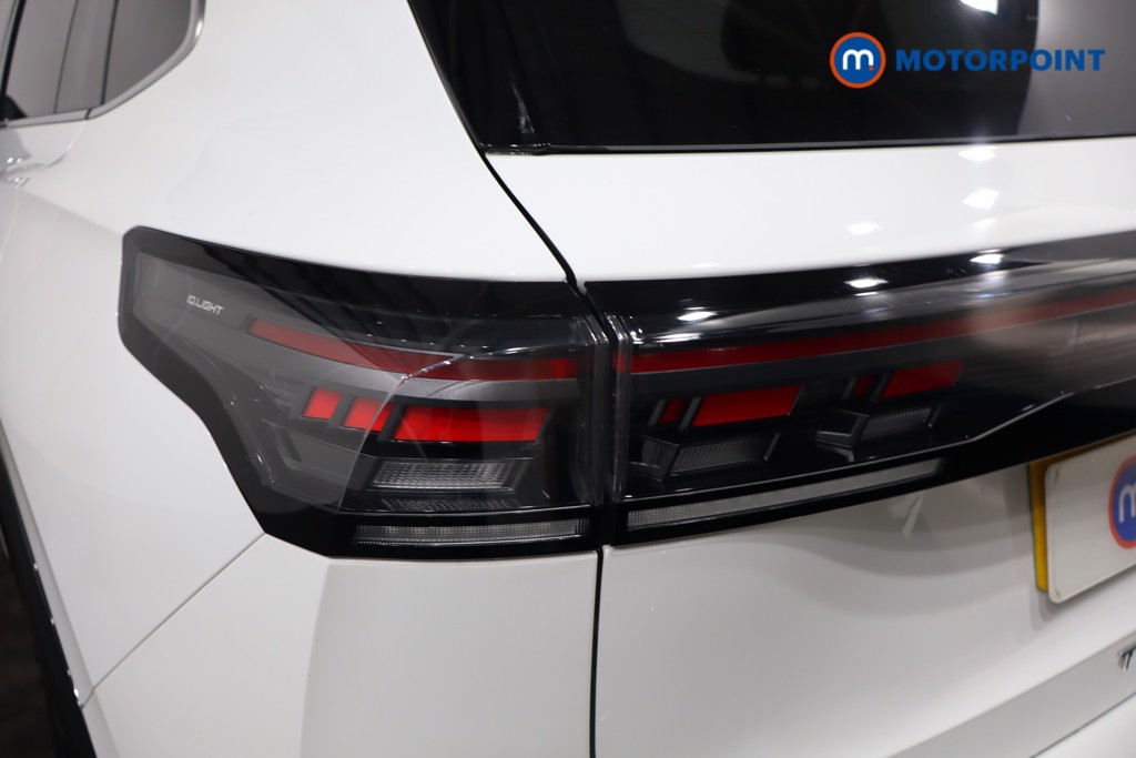 Volkswagen Tiguan R-Line Automatic Petrol SUV - Stock Number (1586913) - 36th supplementary image
