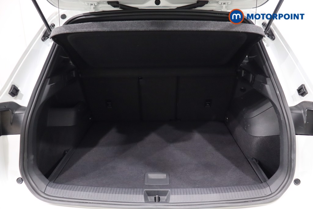 Volkswagen Tiguan R-Line Automatic Petrol SUV - Stock Number (1586913) - 39th supplementary image