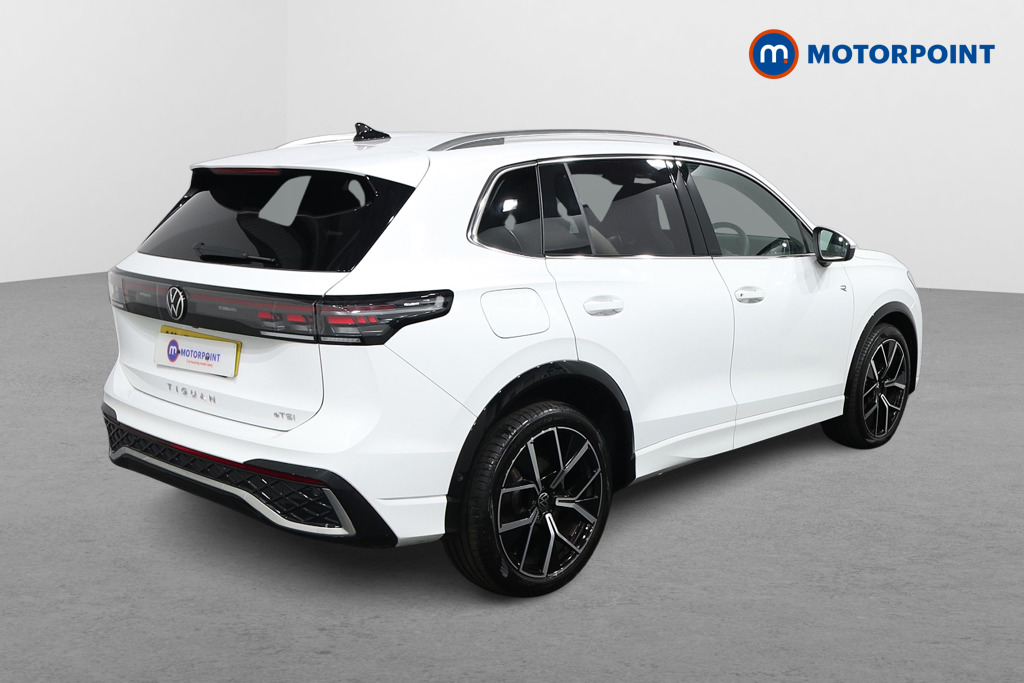 Volkswagen Tiguan R-Line Automatic Petrol SUV - Stock Number (1586913) - Drivers side rear corner
