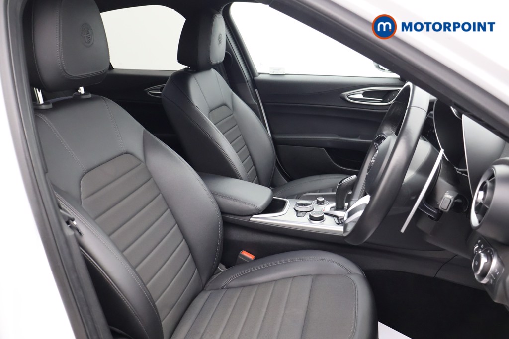 Alfa Romeo Giulia Sprint Automatic Petrol Saloon - Stock Number (1586961) - 17th supplementary image