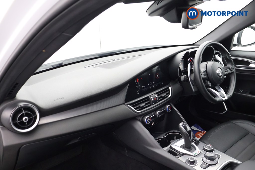 Alfa Romeo Giulia Sprint Automatic Petrol Saloon - Stock Number (1586961) - 21st supplementary image