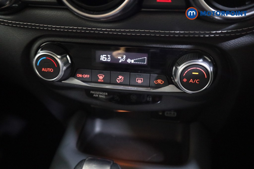Nissan Juke N-Connecta Automatic Petrol SUV - Stock Number (1587159) - 7th supplementary image
