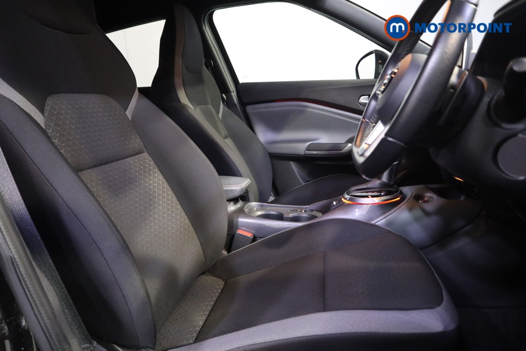 Nissan Juke N-Connecta Automatic Petrol SUV - Stock Number (1587159) - 14th supplementary image