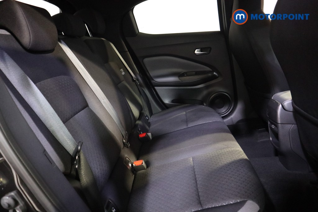 Nissan Juke N-Connecta Automatic Petrol SUV - Stock Number (1587159) - 15th supplementary image