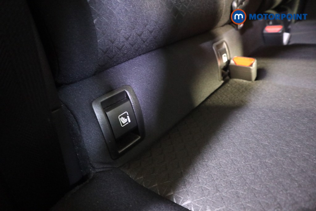 Nissan Juke N-Connecta Automatic Petrol SUV - Stock Number (1587159) - 16th supplementary image