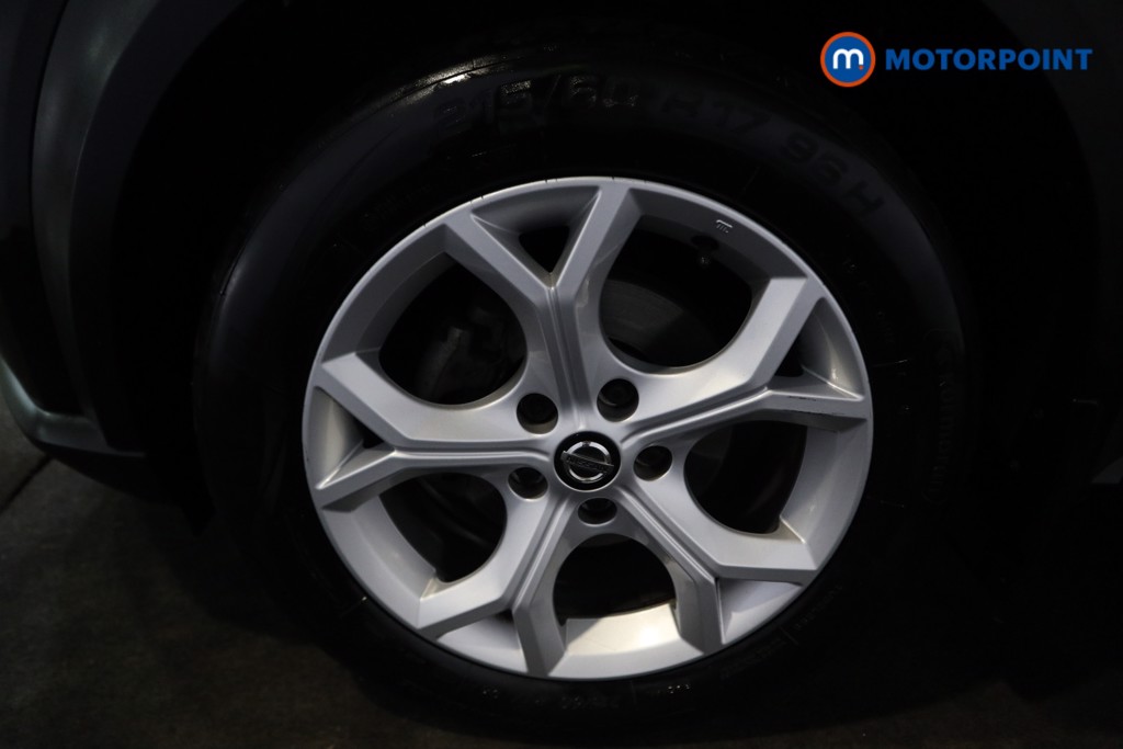 Nissan Juke N-Connecta Automatic Petrol SUV - Stock Number (1587159) - 21st supplementary image