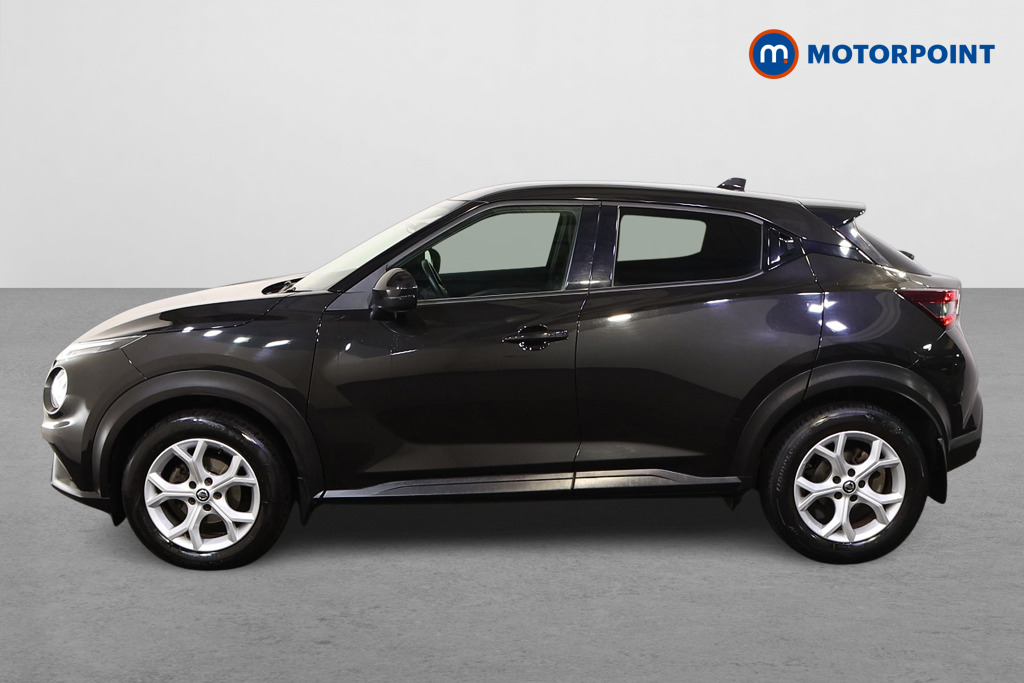 Nissan Juke N-Connecta Automatic Petrol SUV - Stock Number (1587159) - Passenger side
