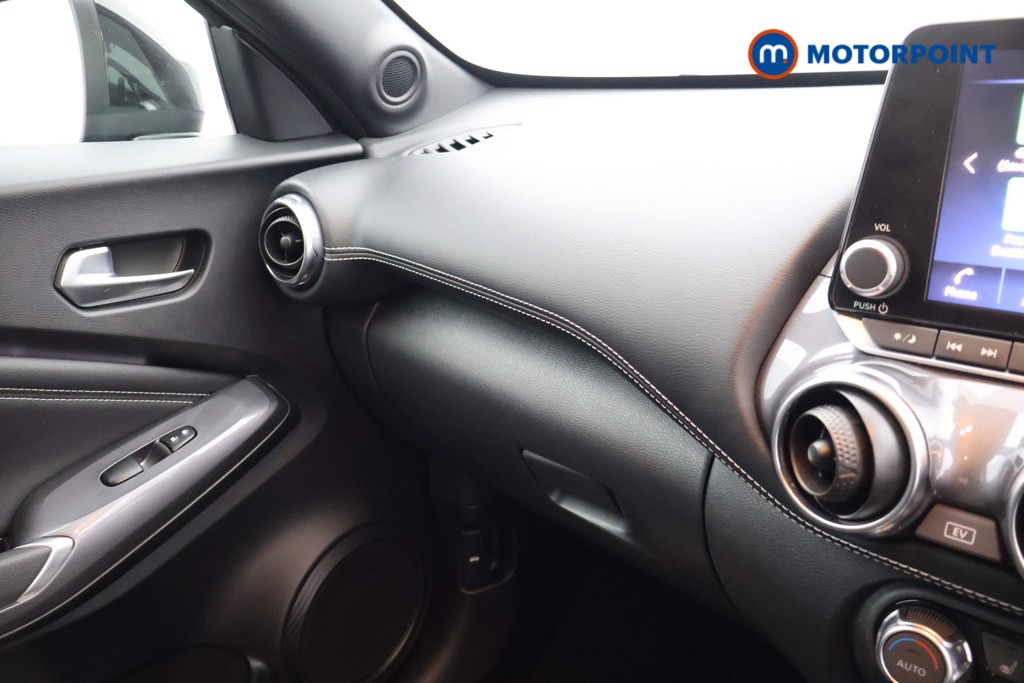 Nissan Juke Tekna Automatic Petrol-Electric Hybrid SUV - Stock Number (1587697) - 10th supplementary image