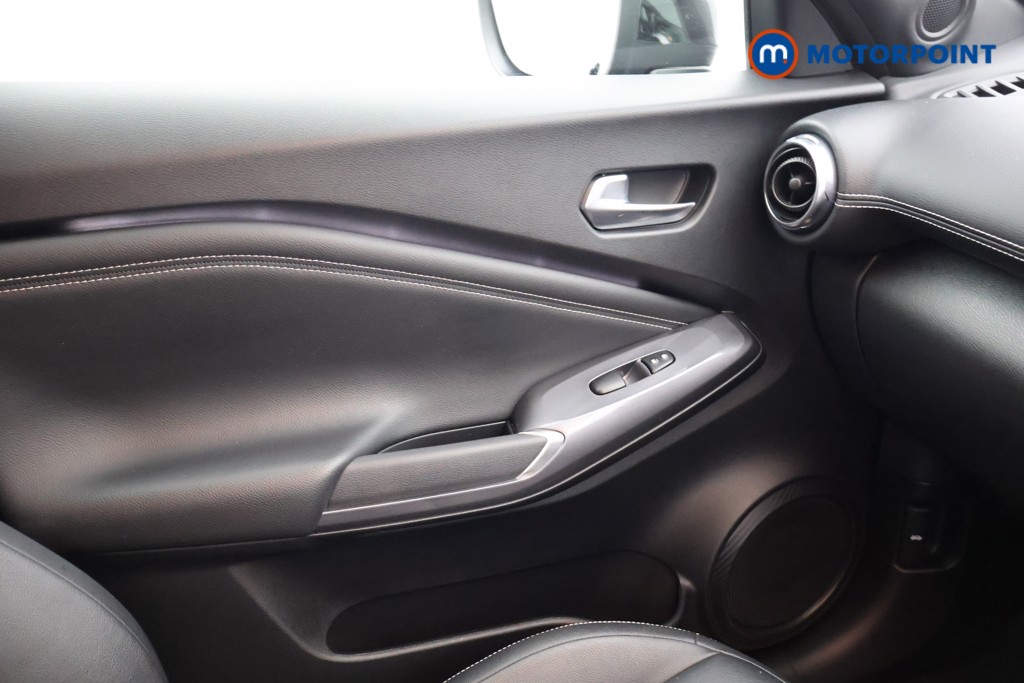 Nissan Juke Tekna Automatic Petrol-Electric Hybrid SUV - Stock Number (1587697) - 11th supplementary image