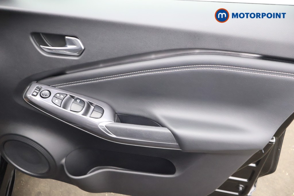 Nissan Juke Tekna Automatic Petrol-Electric Hybrid SUV - Stock Number (1587697) - 12th supplementary image