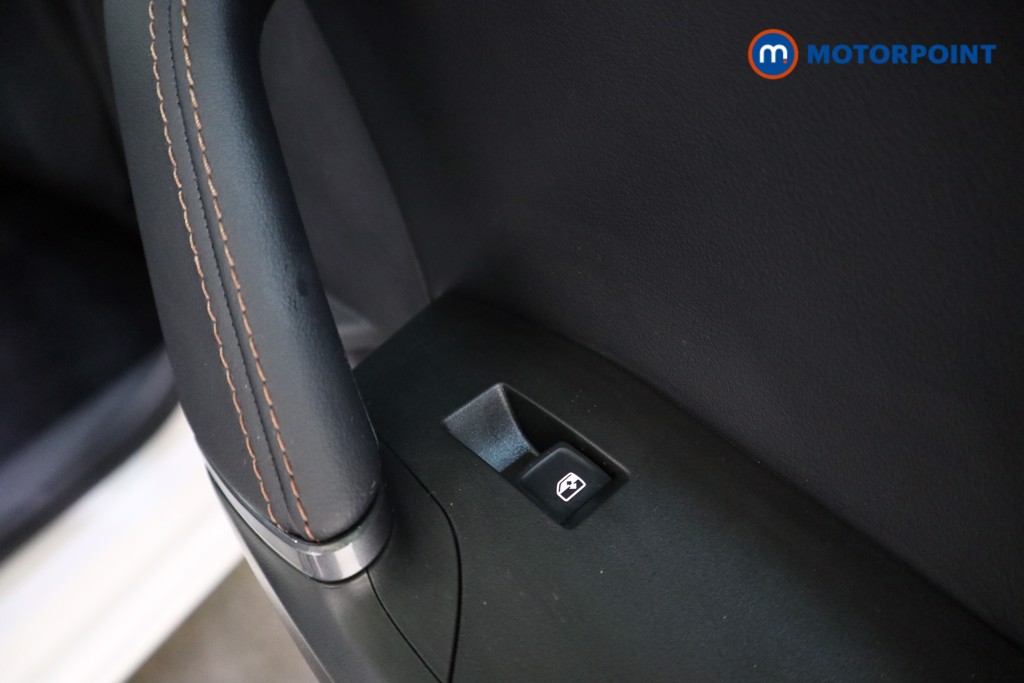 Cupra Leon V1 Automatic Petrol Hatchback - Stock Number (1587967) - 15th supplementary image