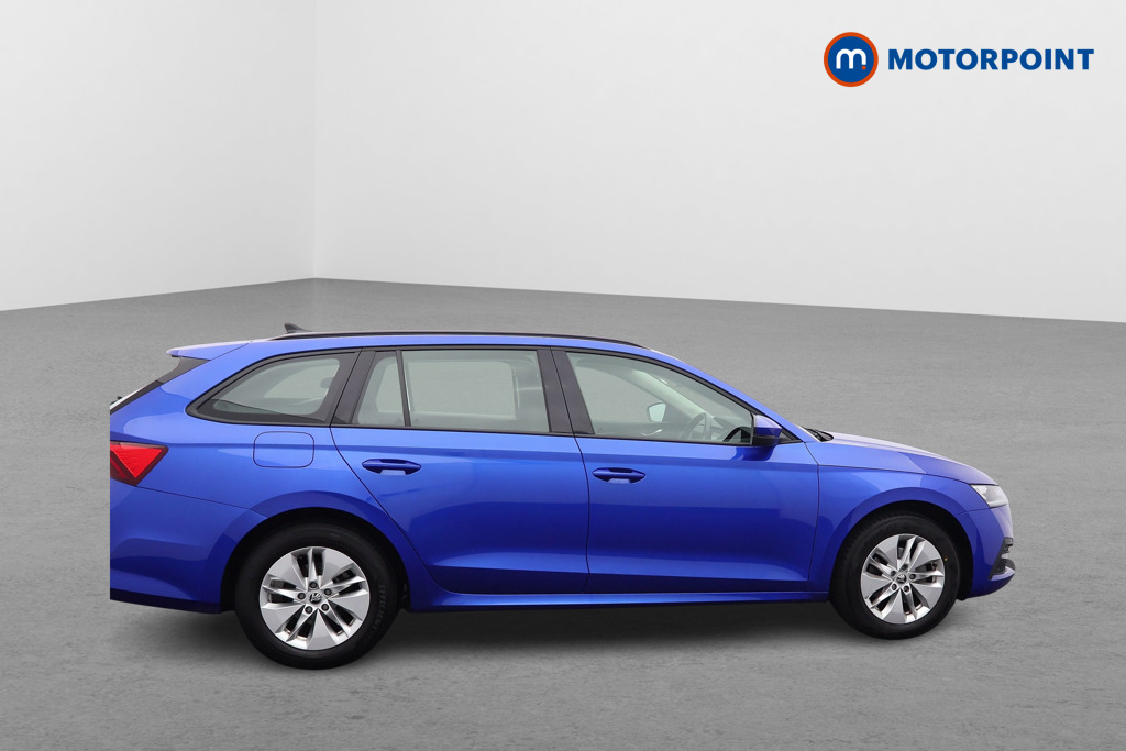 Skoda Octavia Se Technology Manual Petrol Estate - Stock Number (1588159) - Drivers side front corner