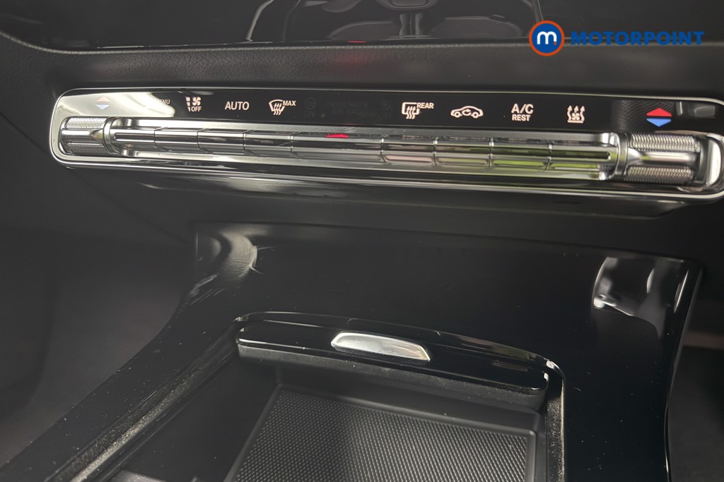 Mercedes-Benz A Class Amg Line Edition Automatic Petrol Plug-In Hybrid Hatchback - Stock Number (1588232) - 16th supplementary image