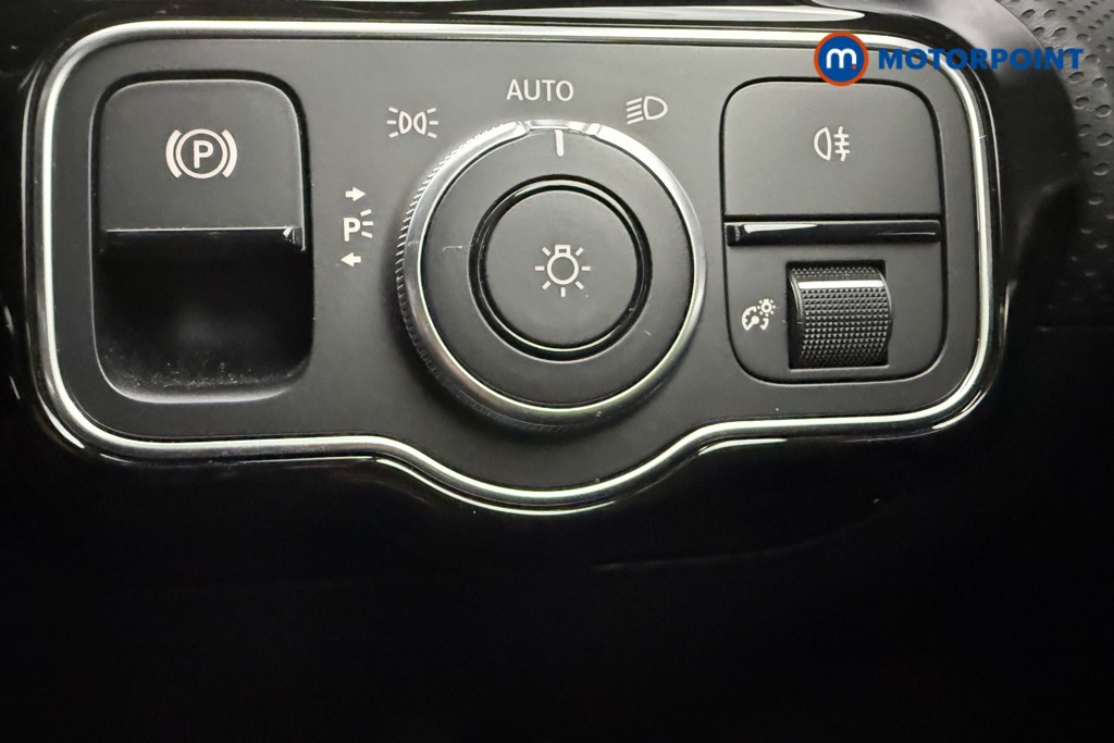 Mercedes-Benz A Class Amg Line Edition Automatic Petrol Plug-In Hybrid Hatchback - Stock Number (1588232) - 17th supplementary image