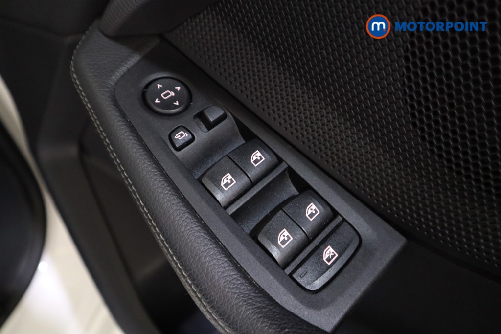 BMW 2 Series M Sport Manual Petrol Saloon - Stock Number (1588357) - 14th supplementary image