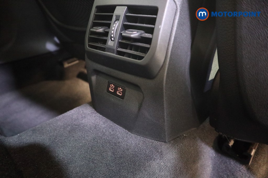 BMW 2 Series M Sport Manual Petrol Saloon - Stock Number (1588357) - 21st supplementary image