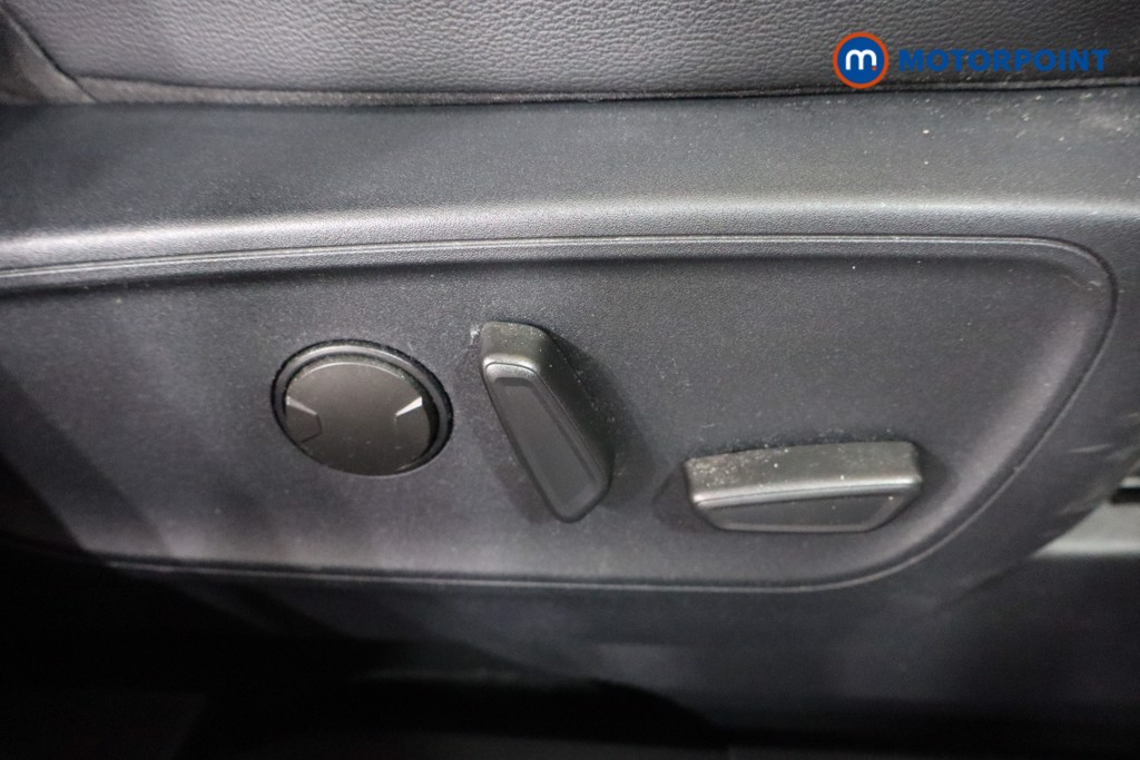 Ford Kuga St-Line Edition Automatic Diesel SUV - Stock Number (1588403) - 19th supplementary image
