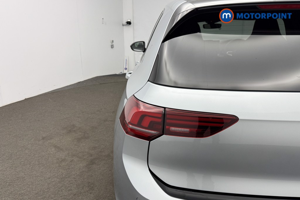 Volkswagen Golf R-Line Manual Petrol Hatchback - Stock Number (1588426) - 5th supplementary image