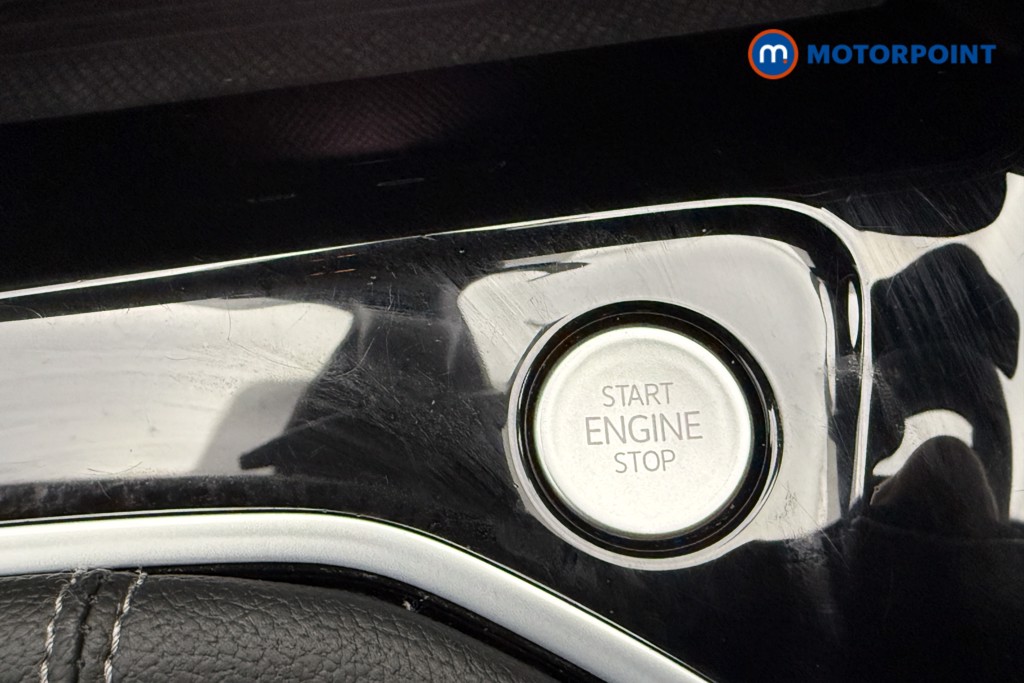 Volkswagen Golf R-Line Manual Petrol Hatchback - Stock Number (1588426) - 21st supplementary image