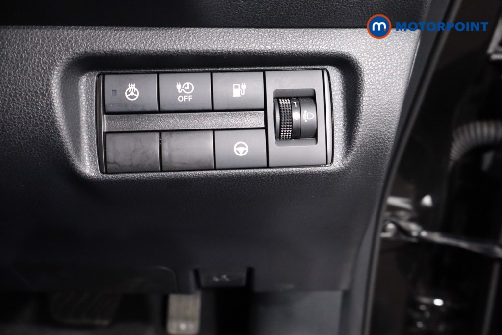 Nissan Leaf Tekna Automatic Electric Hatchback - Stock Number (1588616) - 21st supplementary image