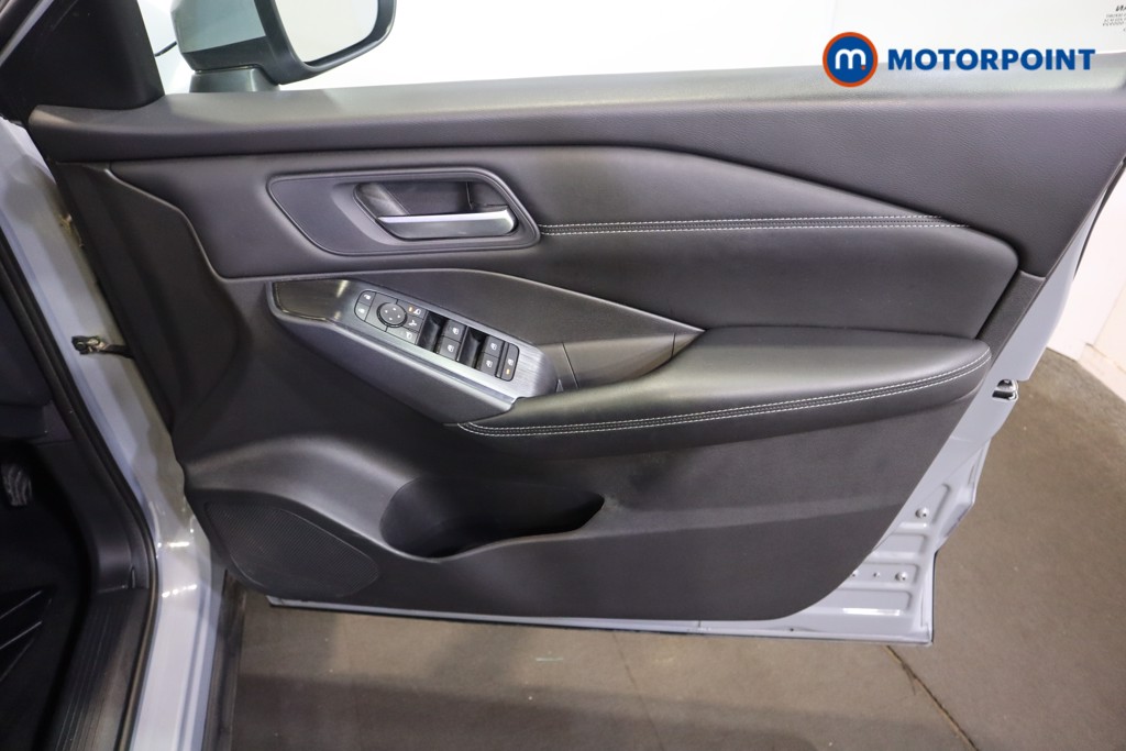 Nissan Qashqai Acenta Premium Automatic Petrol SUV - Stock Number (1588709) - 14th supplementary image