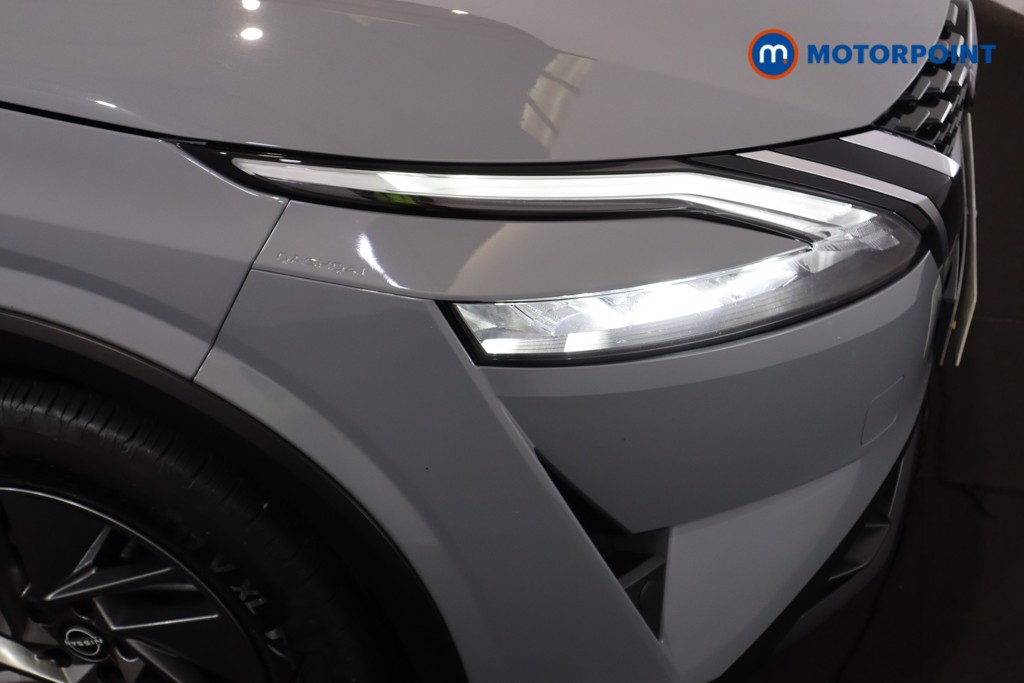 Nissan Qashqai Acenta Premium Automatic Petrol SUV - Stock Number (1588709) - 26th supplementary image