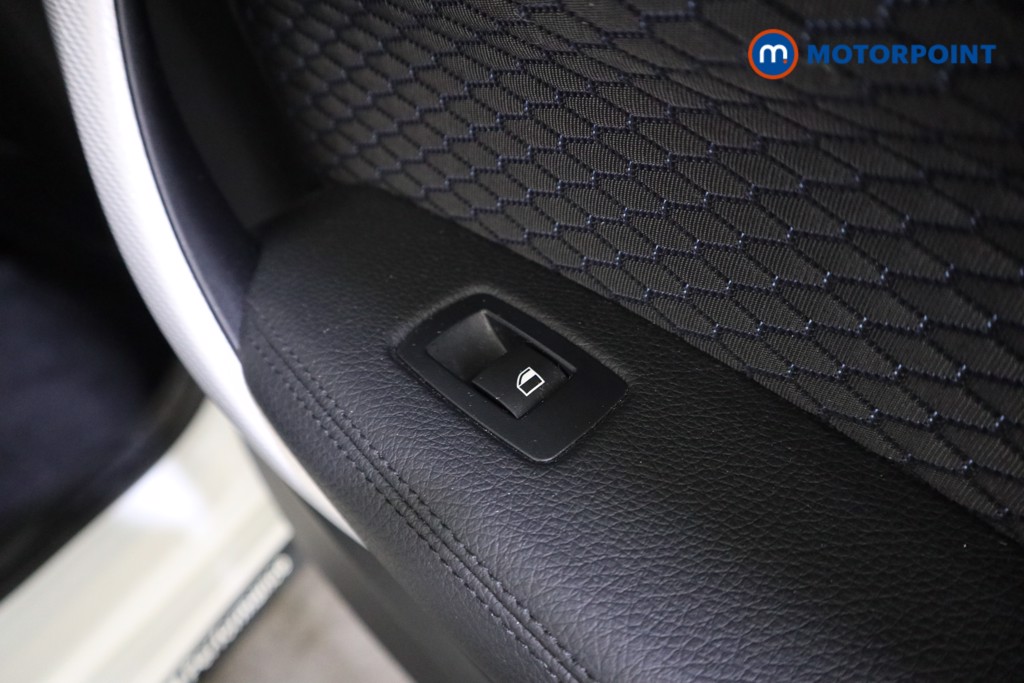 BMW 1 Series M Sport Shadow Edition Manual Petrol Hatchback - Stock Number (1588802) - 19th supplementary image