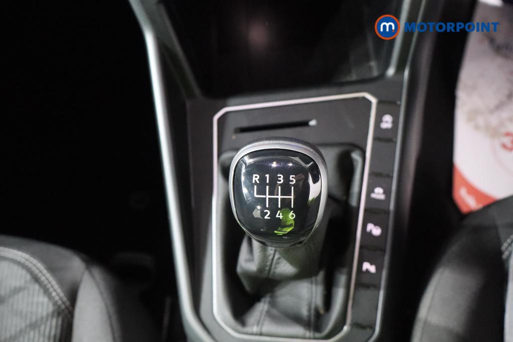 Volkswagen Taigo R-Line Manual Petrol SUV - Stock Number (1588849) - 13th supplementary image