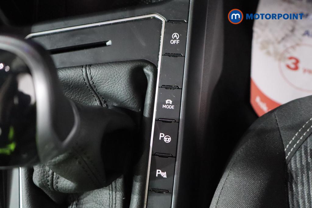 Volkswagen Taigo R-Line Manual Petrol SUV - Stock Number (1588849) - 14th supplementary image