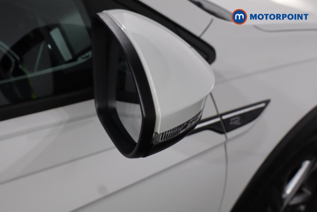 Volkswagen Taigo R-Line Manual Petrol SUV - Stock Number (1588849) - 34th supplementary image