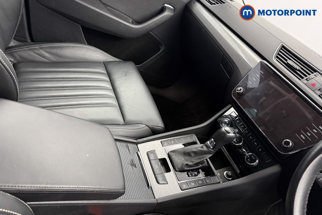 Skoda Superb Se L Automatic Petrol Plug-In Hybrid Hatchback - Stock Number (1588867) - 16th supplementary image