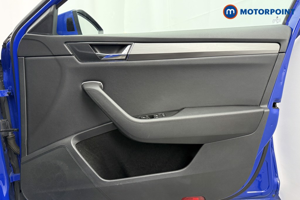 Skoda Superb Se L Automatic Petrol Plug-In Hybrid Hatchback - Stock Number (1588867) - 19th supplementary image