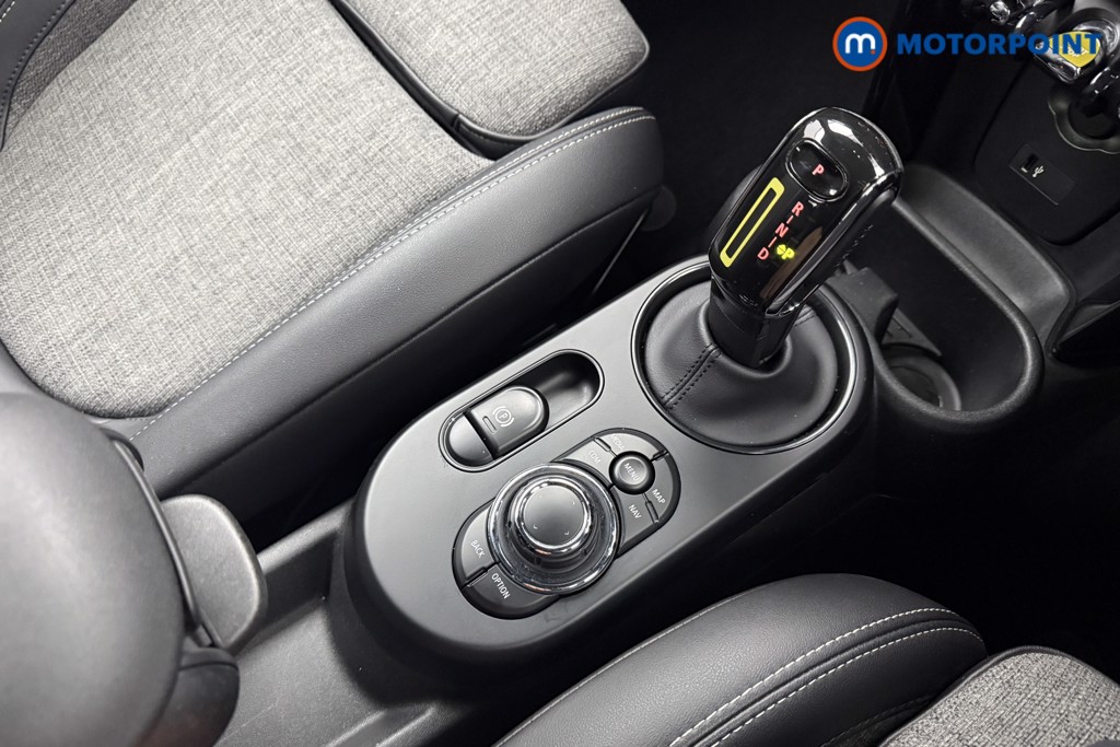 Mini Hatchback Cooper S Level 2 Automatic Electric Hatchback - Stock Number (1588886) - 16th supplementary image