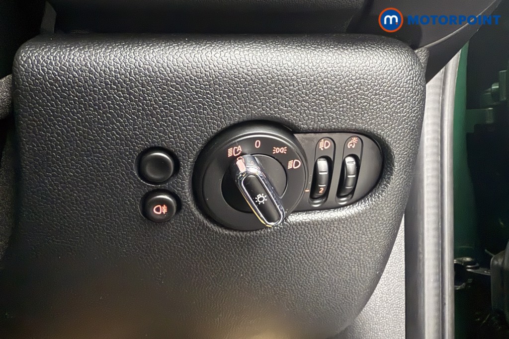 Mini Hatchback Cooper S Level 2 Automatic Electric Hatchback - Stock Number (1588886) - 17th supplementary image