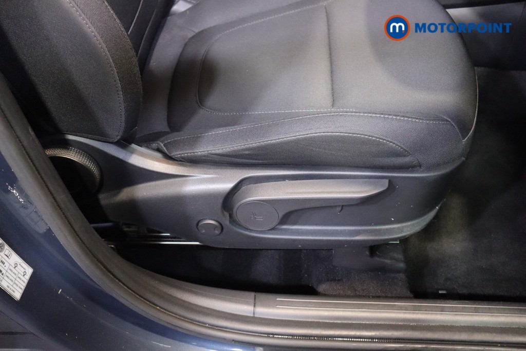 Hyundai Tucson Se Connect Manual Petrol SUV - Stock Number (1588910) - 16th supplementary image