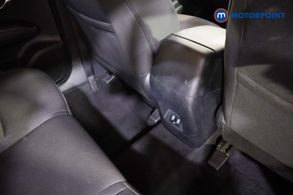 Hyundai Tucson Se Connect Manual Petrol SUV - Stock Number (1588910) - 19th supplementary image