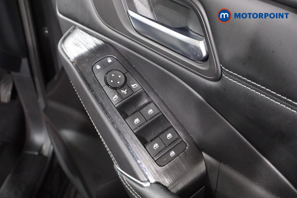 Nissan Qashqai N-Connecta Manual Petrol SUV - Stock Number (1588999) - 3rd supplementary image