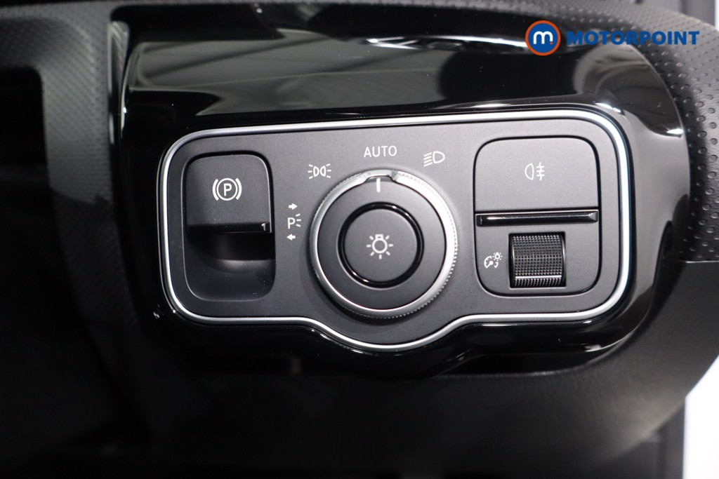 Mercedes-Benz A Class Sport Automatic Petrol Hatchback - Stock Number (1589329) - 20th supplementary image