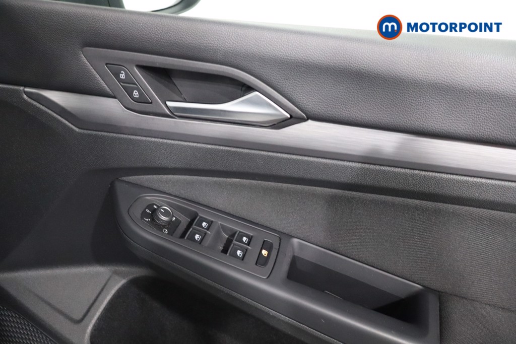 Volkswagen Golf Style Automatic Petrol Hatchback - Stock Number (1589417) - 20th supplementary image