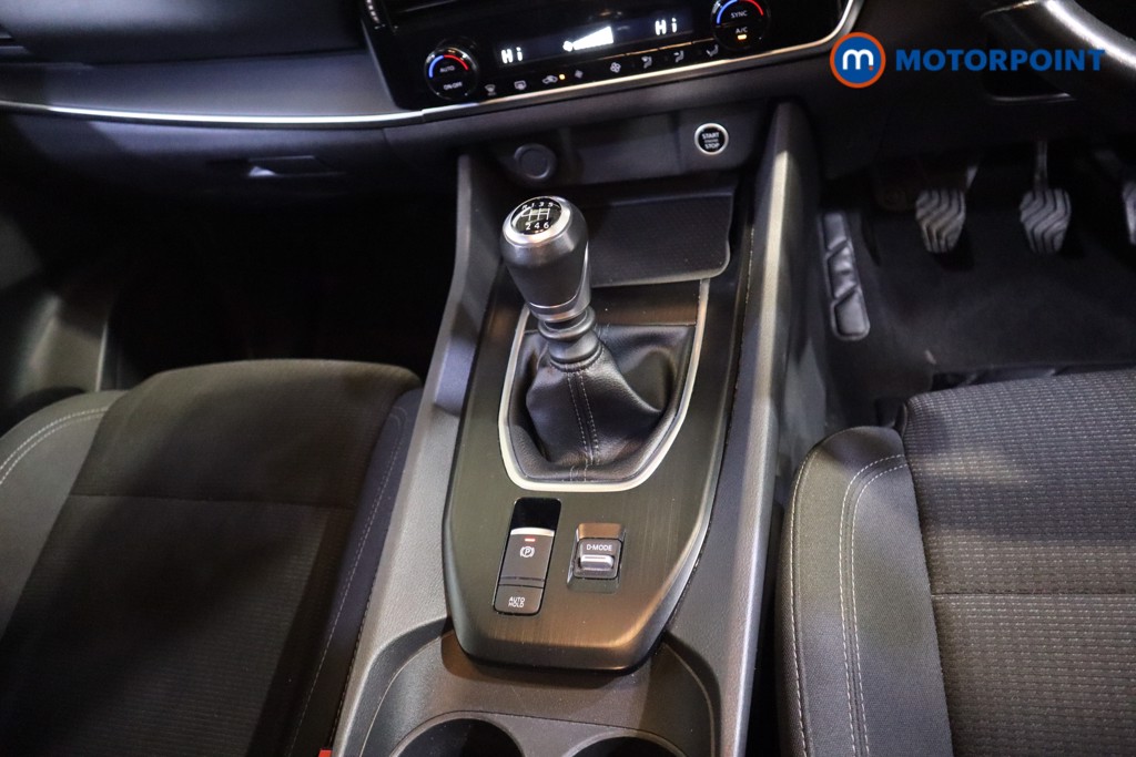 Nissan Qashqai Acenta Premium Manual Petrol SUV - Stock Number (1589434) - 6th supplementary image
