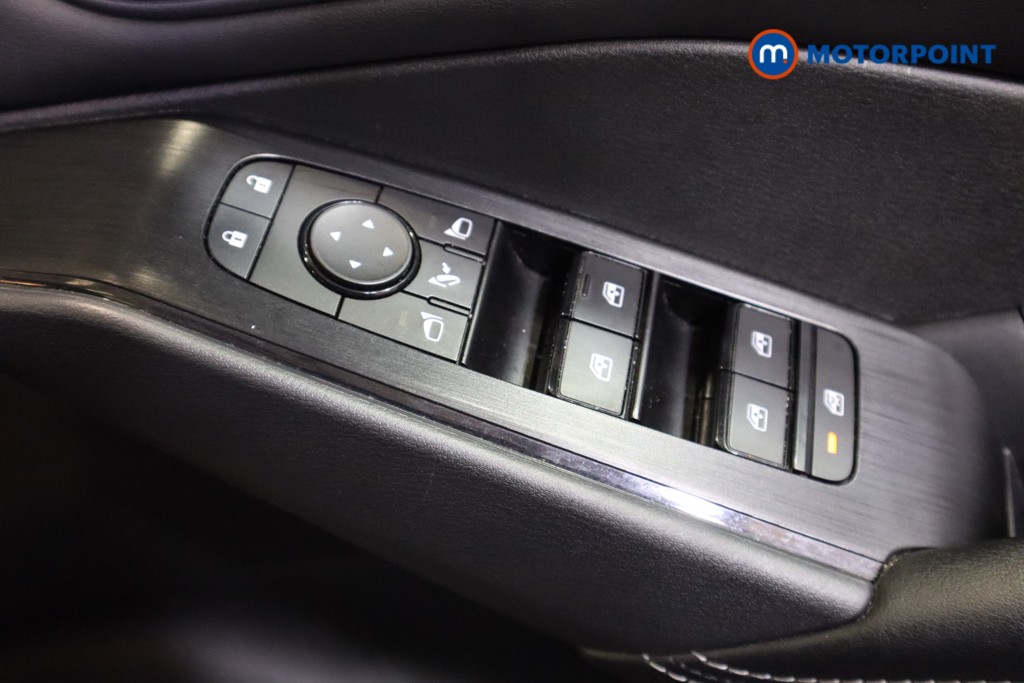 Nissan Qashqai Acenta Premium Manual Petrol SUV - Stock Number (1589434) - 10th supplementary image