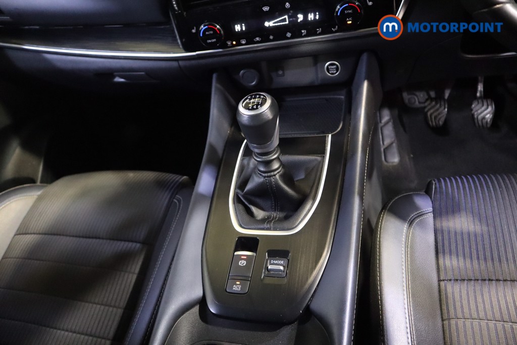 Nissan Qashqai Tekna Manual Petrol SUV - Stock Number (1589453) - 6th supplementary image
