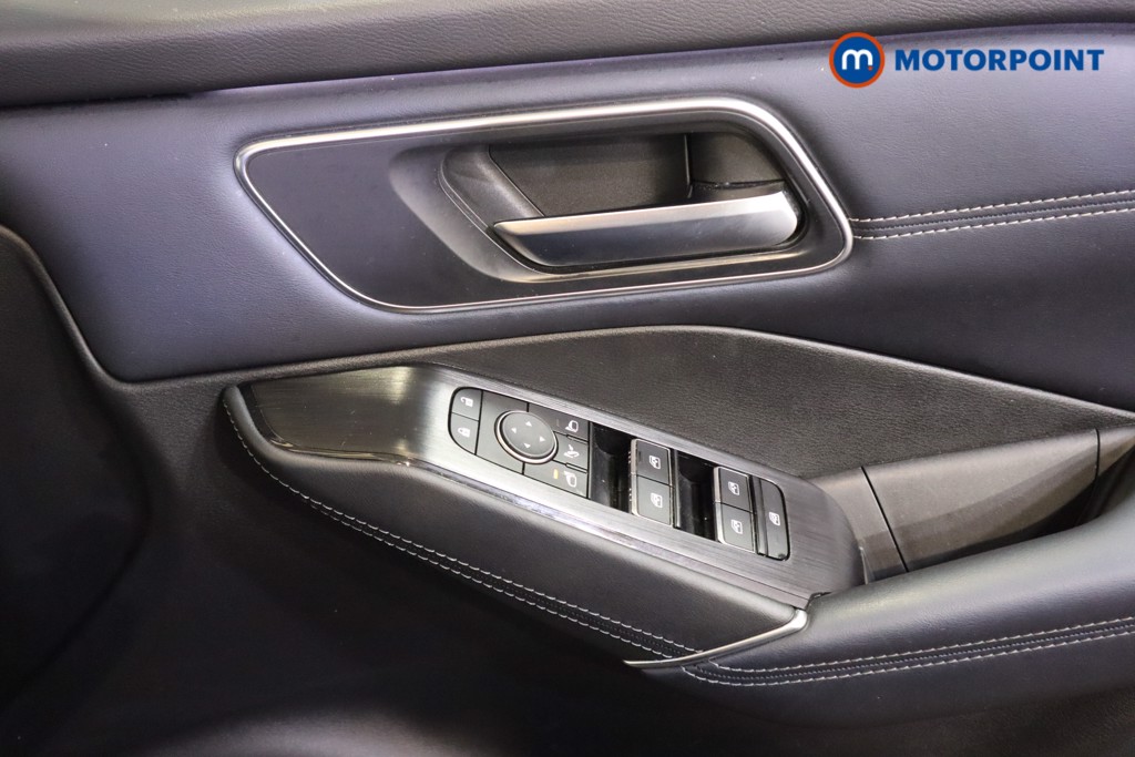 Nissan Qashqai Tekna Manual Petrol SUV - Stock Number (1589453) - 10th supplementary image