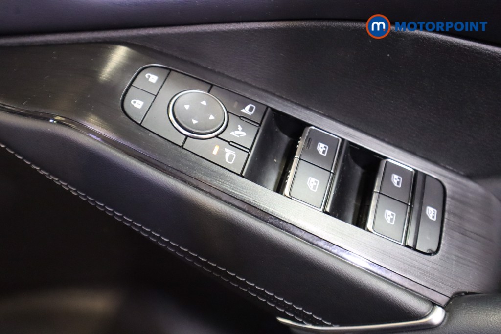 Nissan Qashqai Tekna Manual Petrol SUV - Stock Number (1589453) - 11th supplementary image