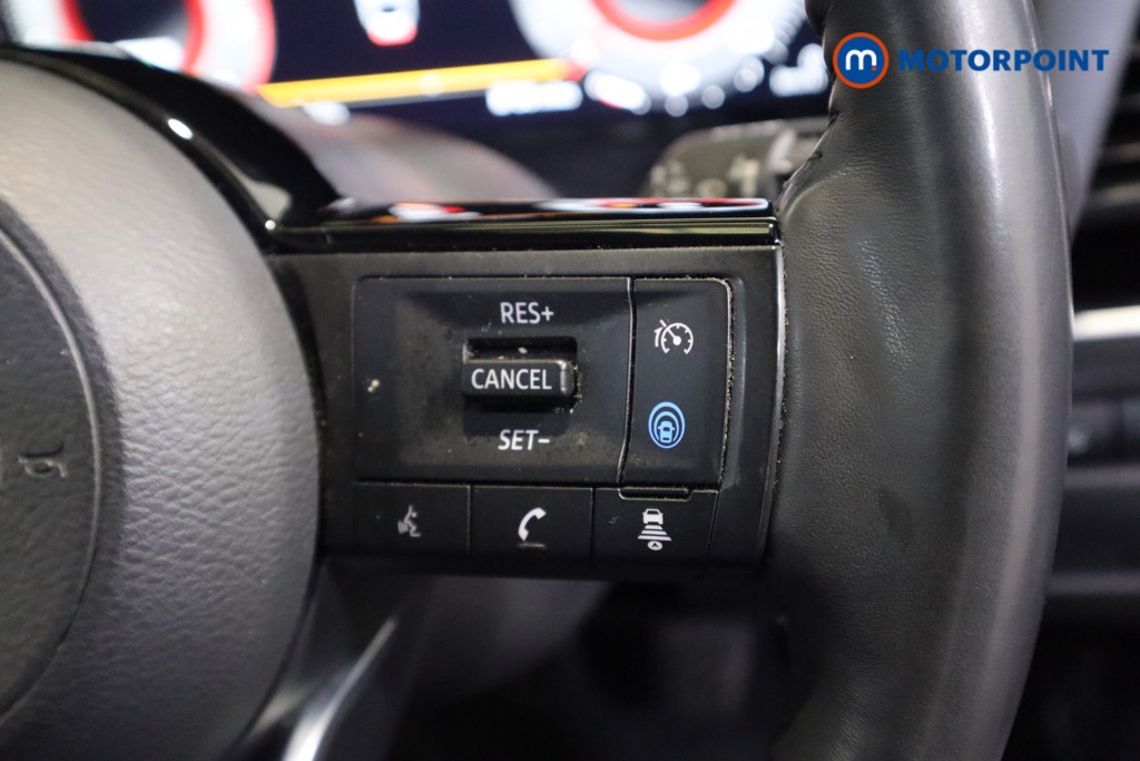 Nissan Qashqai Tekna Manual Petrol SUV - Stock Number (1589453) - 13th supplementary image